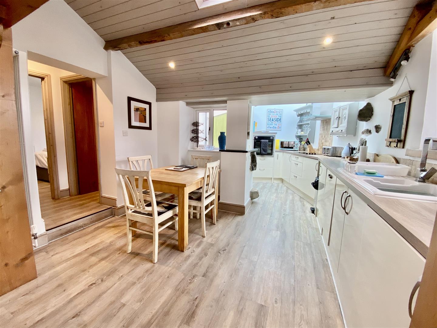 29-31 Castle Street, Criccieth